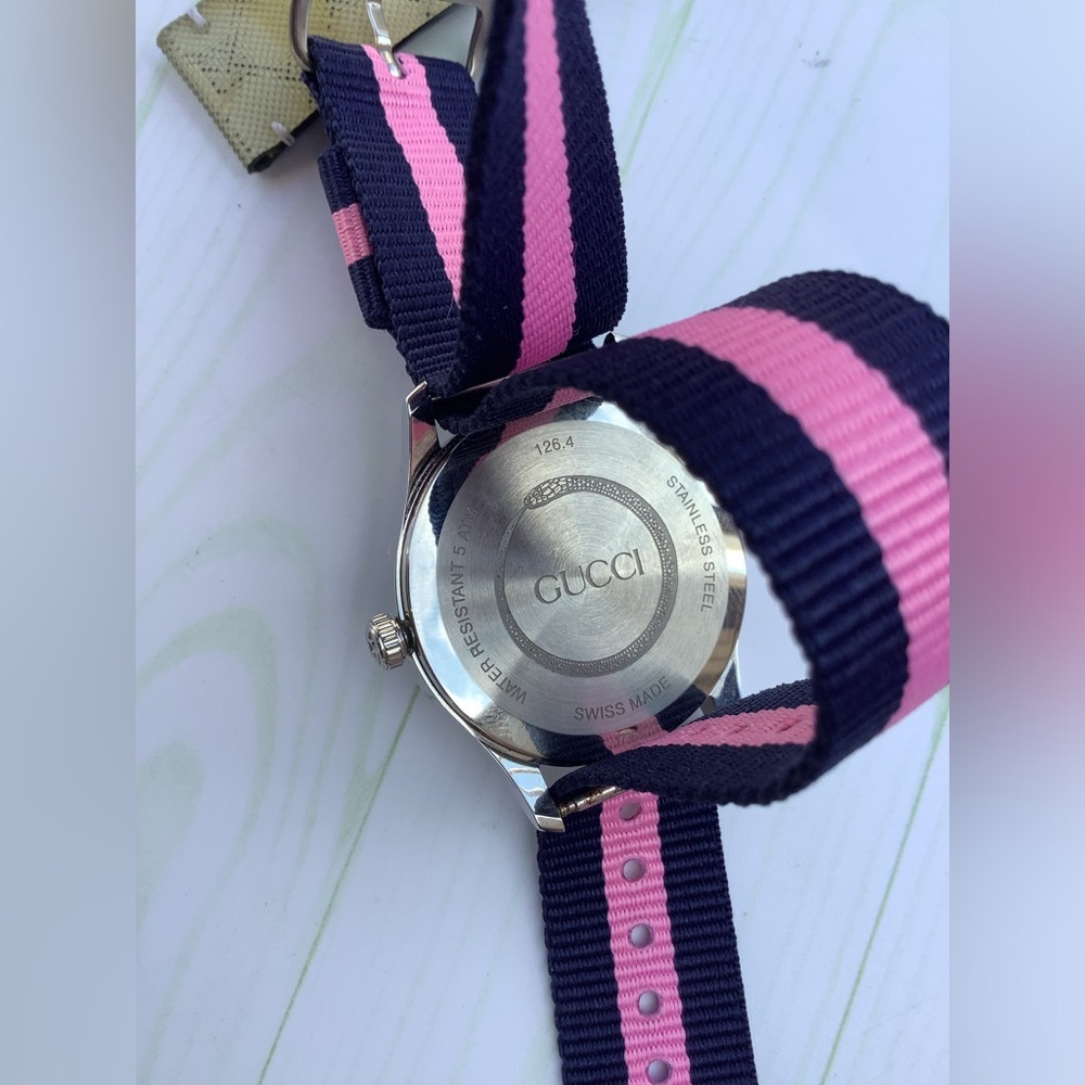 Authentic GUCCI ladies wristwatch ๐๐ - Picture 4 of 12